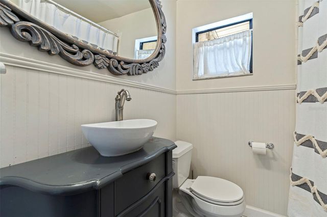 1610 14TH STREET N, St Petersburg, FL 33704