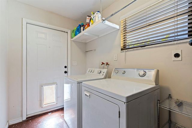 1610 14TH STREET N, St Petersburg, FL 33704