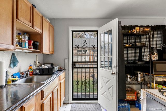 1129 Akron Street, Aurora, CO 80010