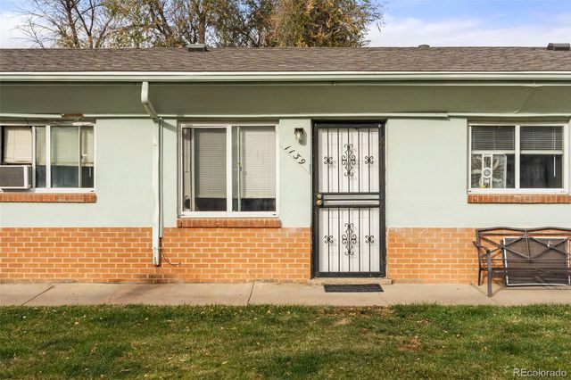 1129 Akron Street, Aurora, CO 80010