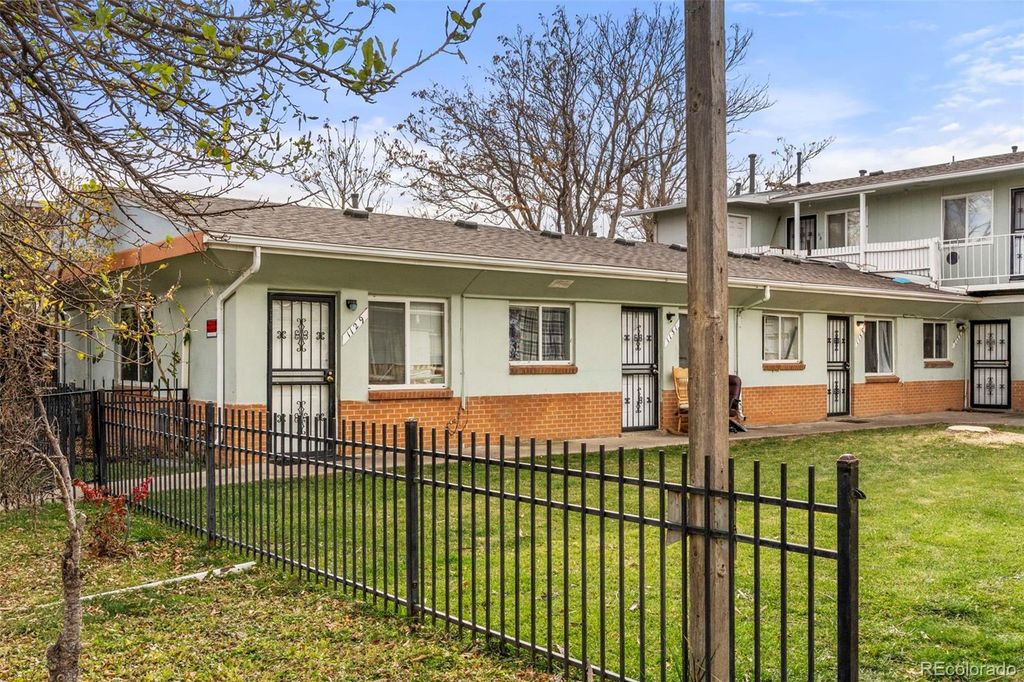 1129 Akron Street, Aurora, CO 80010