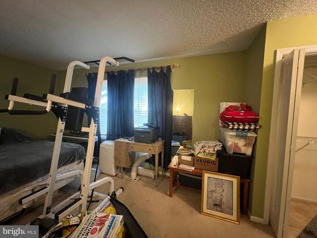 22 LENAPE DR, Egg Harbor Township, NJ 08234