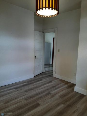 1022 3 Avenue South S, Fargo, ND 58103