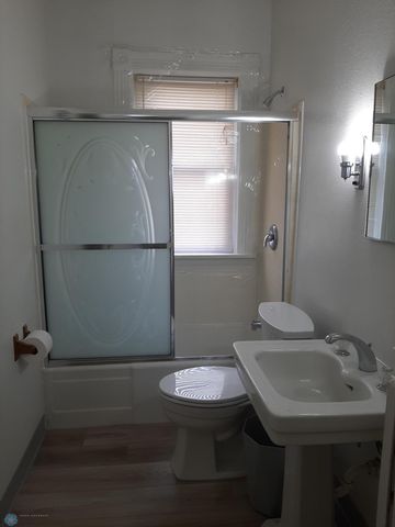 1022 3 Avenue South S, Fargo, ND 58103