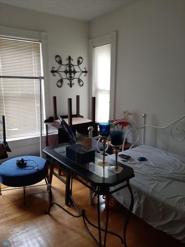 1022 3 Avenue South S, Fargo, ND 58103