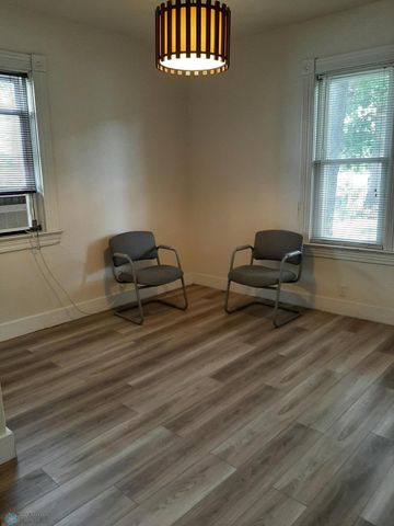 1022 3 Avenue South S, Fargo, ND 58103