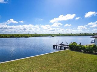 2375 TARPON RD, Naples, FL 34102