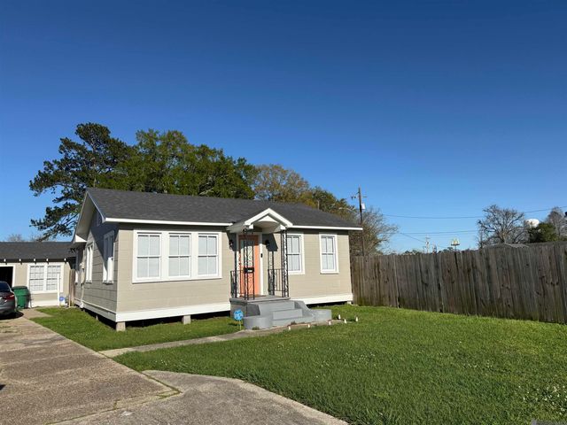 24225 Cross St, Plaquemine, LA 70726