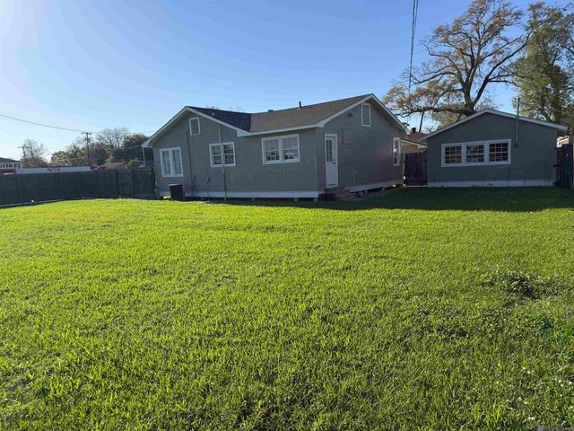 24225 Cross St, Plaquemine, LA 70726