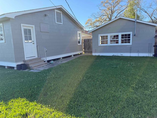 24225 Cross St, Plaquemine, LA 70726