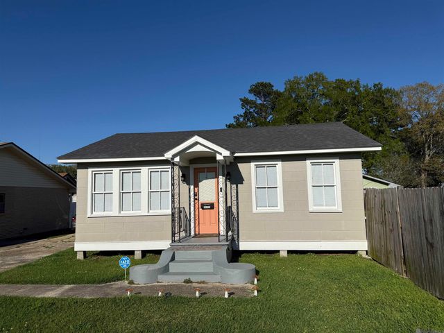 24225 Cross St, Plaquemine, LA 70726