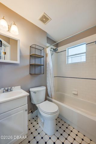 93 Lincoln Avenue, Ormond Beach, FL 32174