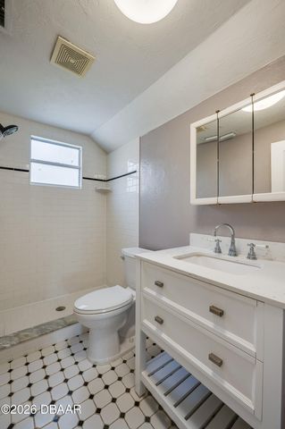 93 Lincoln Avenue, Ormond Beach, FL 32174