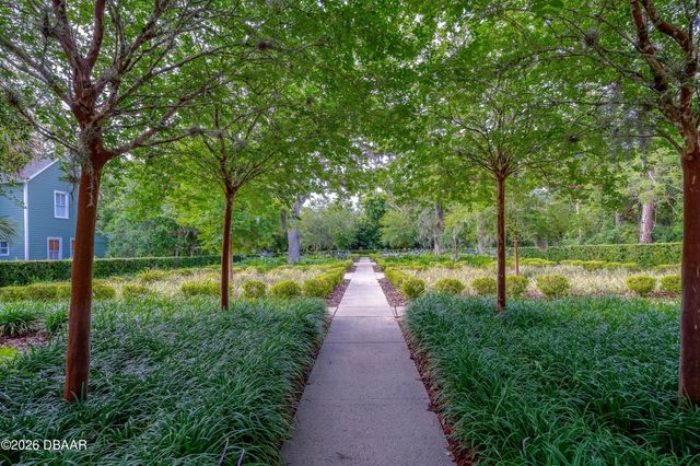 93 Lincoln Avenue, Ormond Beach, FL 32174