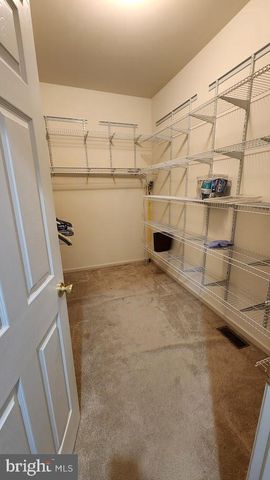 3 KINGS AVE, Easton, PA 18045