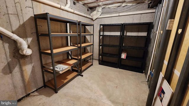 3 KINGS AVE, Easton, PA 18045