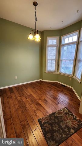 3 KINGS AVE, Easton, PA 18045