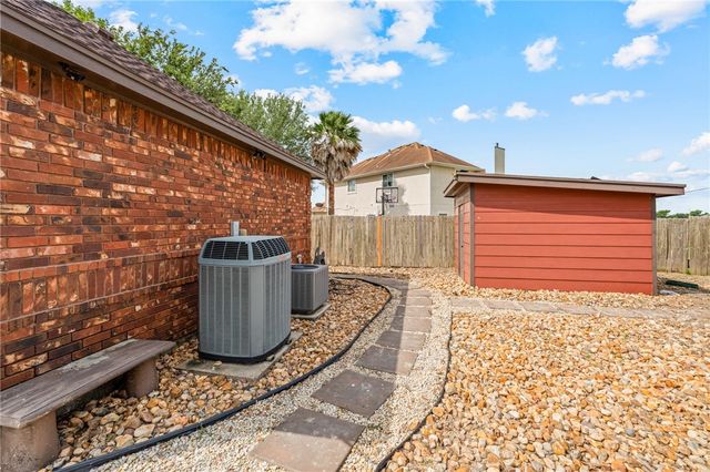 5705 Aava, Corpus Christi, TX 78414