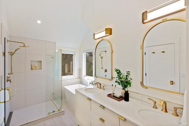 13605 Garric Ave, Glen Ellen, CA 95442