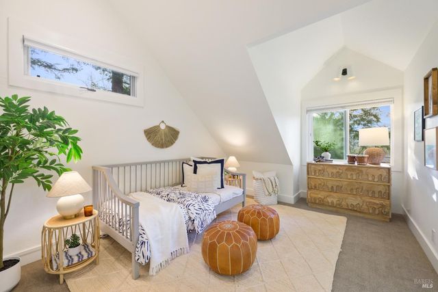 13605 Garric Ave, Glen Ellen, CA 95442