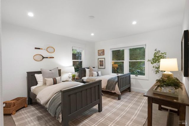 13605 Garric Ave, Glen Ellen, CA 95442