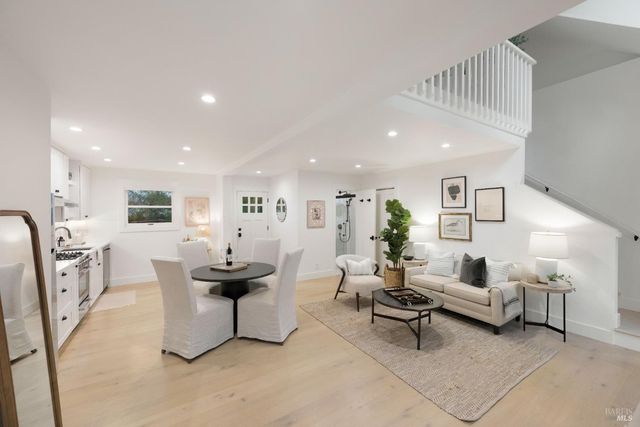 13605 Garric Ave, Glen Ellen, CA 95442