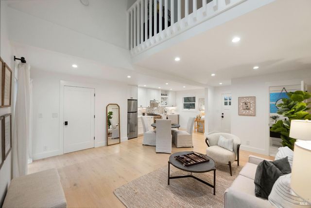 13605 Garric Ave, Glen Ellen, CA 95442