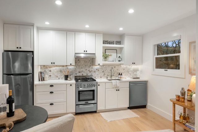 13605 Garric Ave, Glen Ellen, CA 95442