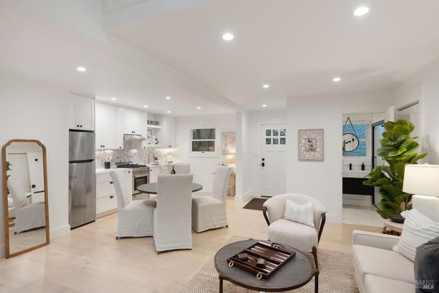 13605 Garric Ave, Glen Ellen, CA 95442