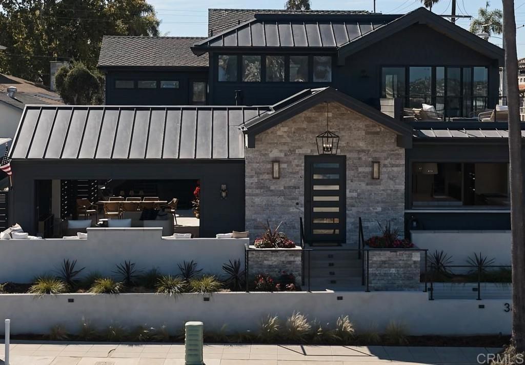 3444 Crown Point Drive 3444/3442, San Diego, CA 92109 — exterior