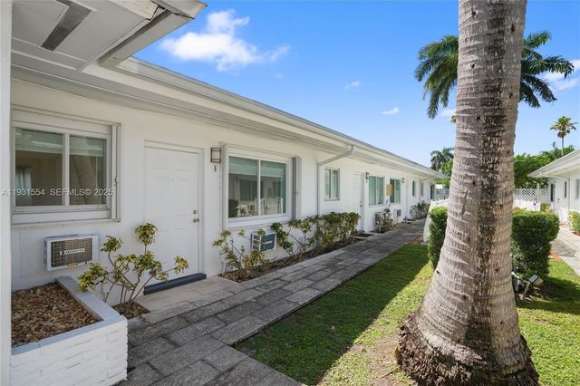 932 Moffett St 5, Hallandale Beach, FL 33009