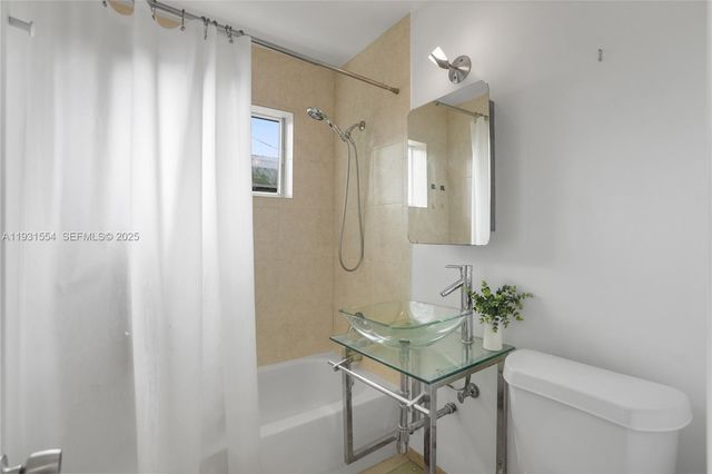 932 Moffett St 5, Hallandale Beach, FL 33009