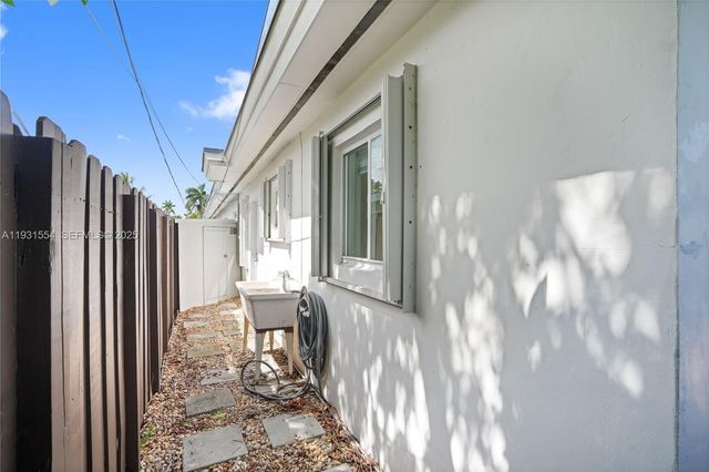 932 Moffett St 5, Hallandale Beach, FL 33009