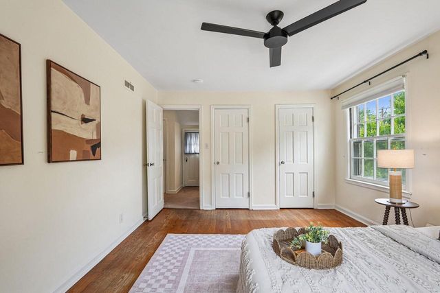 5075 N Berkeley BOULEVARD, Whitefish Bay, WI 53217