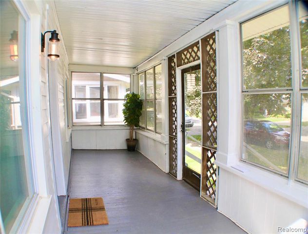 310 College Street, Ferndale, MI 48220