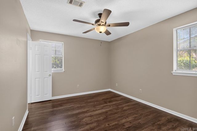 28 Pheasant Run Drive, Cabot, AR 72023