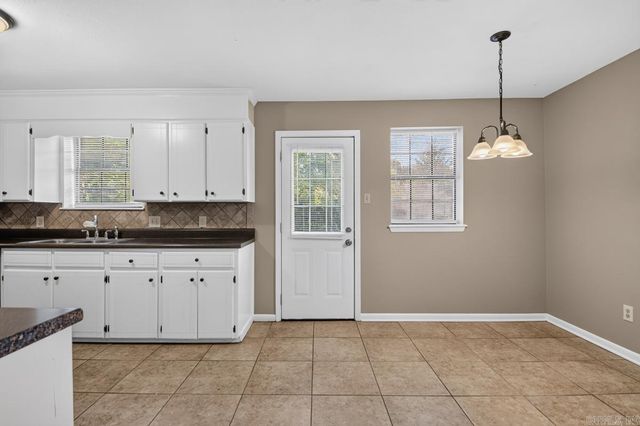 28 Pheasant Run Drive, Cabot, AR 72023