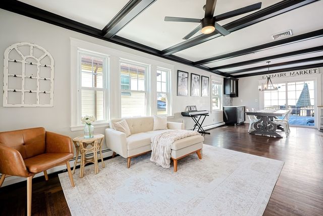 42 Westglow St, Boston, MA 02122