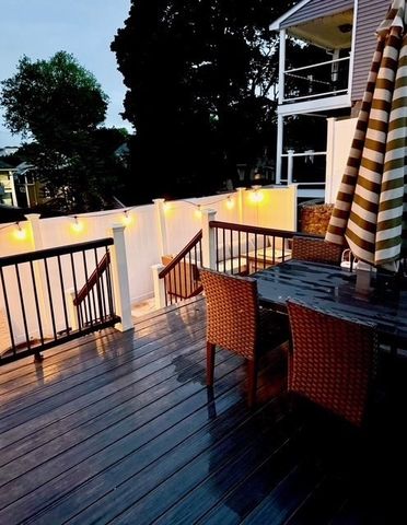 42 Westglow St, Boston, MA 02122