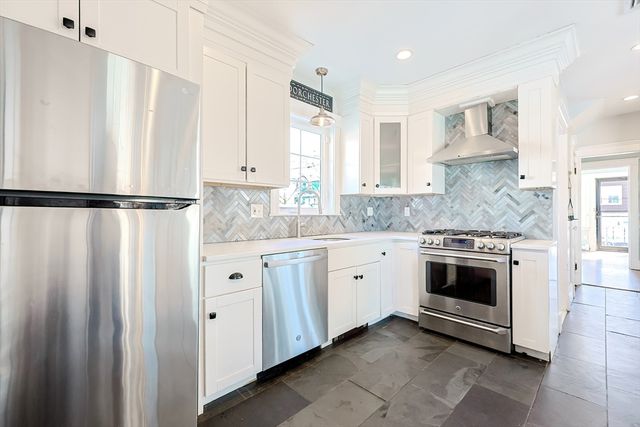 42 Westglow St, Boston, MA 02122