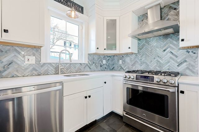 42 Westglow St, Boston, MA 02122