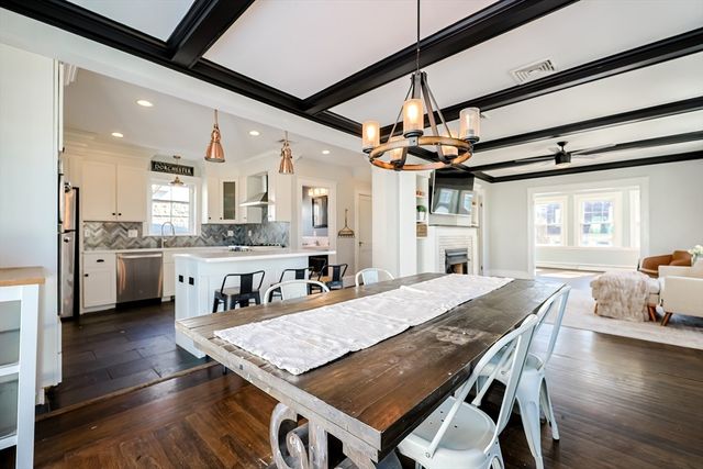 42 Westglow St, Boston, MA 02122