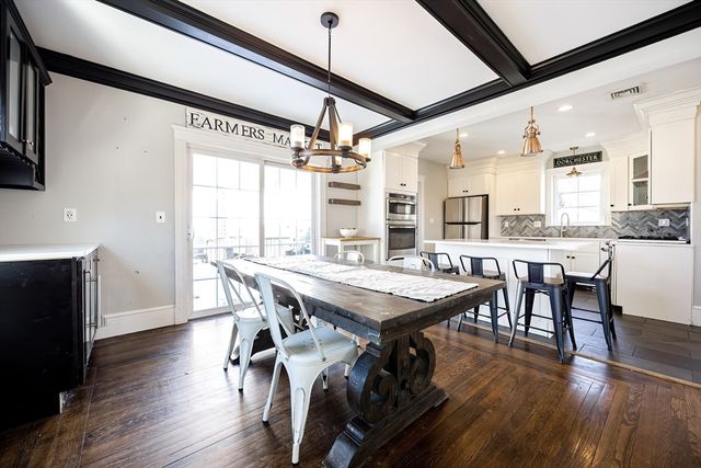 42 Westglow St, Boston, MA 02122