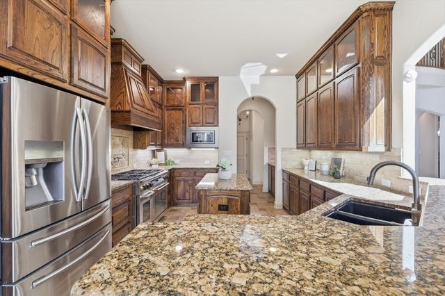 1913 Esparanza Court, Allen, TX 75013