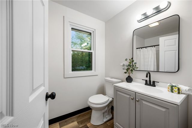 375 S Firestone Boulevard, Akron, OH 44301