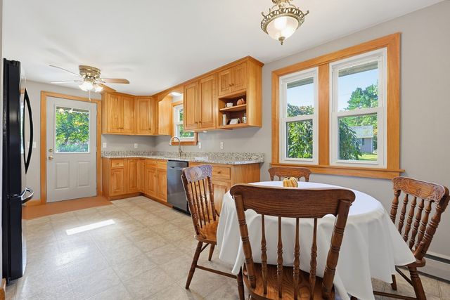 73 Hickory Rd., Attleboro, MA 02703