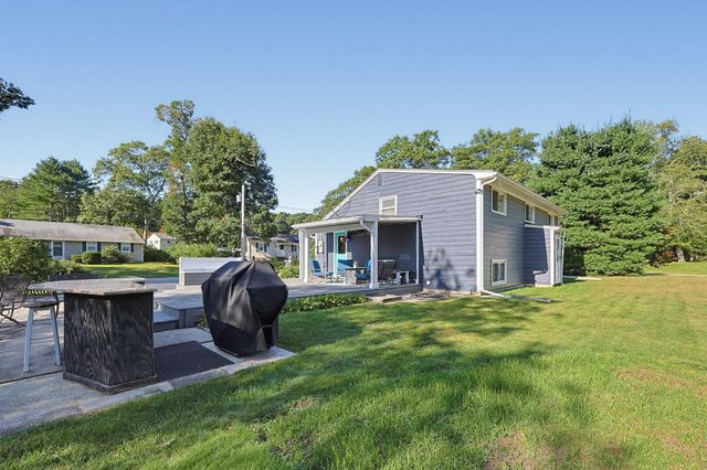 73 Hickory Rd., Attleboro, MA 02703