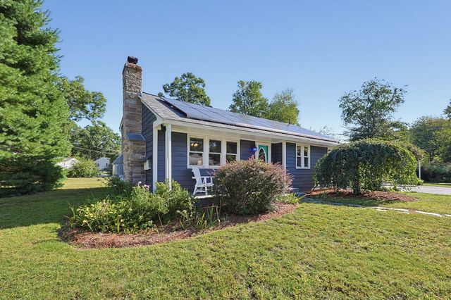 73 Hickory Rd., Attleboro, MA 02703