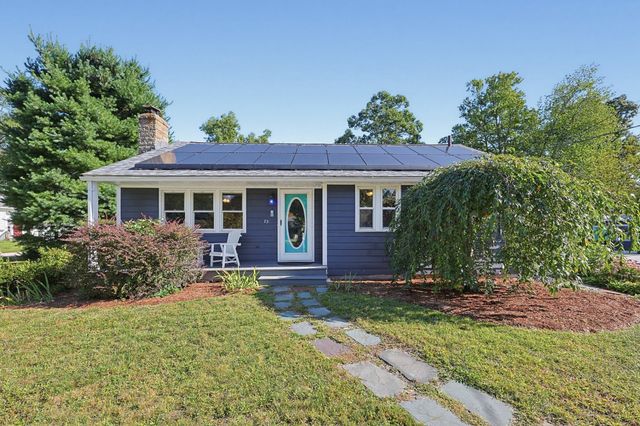 73 Hickory Rd., Attleboro, MA 02703