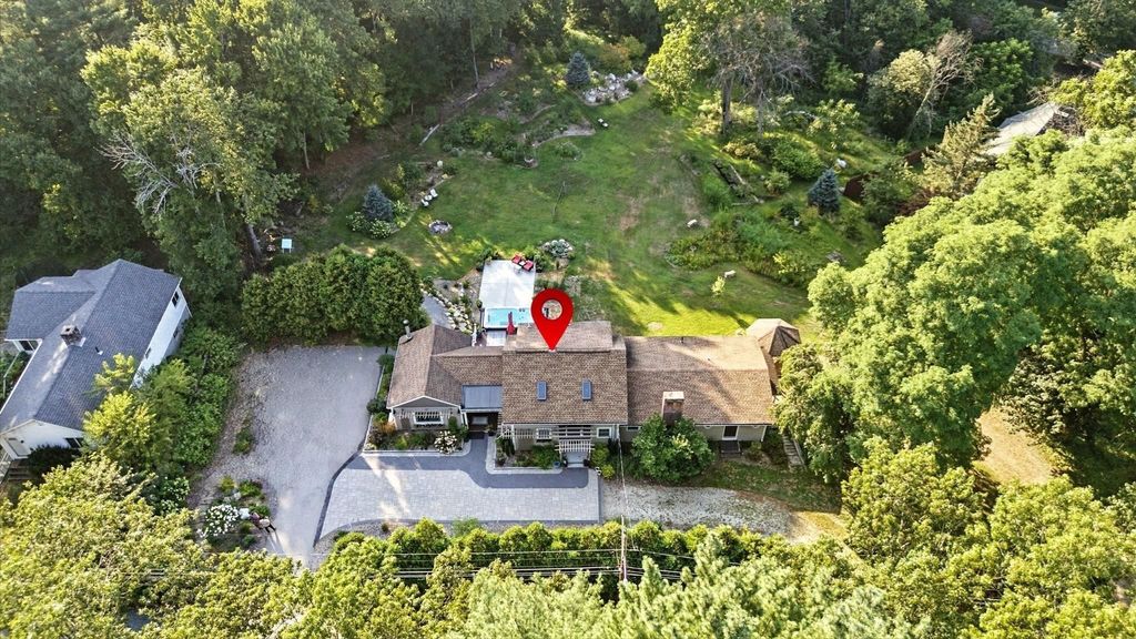 56 Frost Road, Tyngsborough, MA 01879
